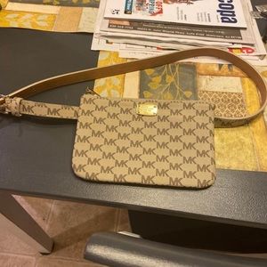 Michael Kors belt purse only worn once.